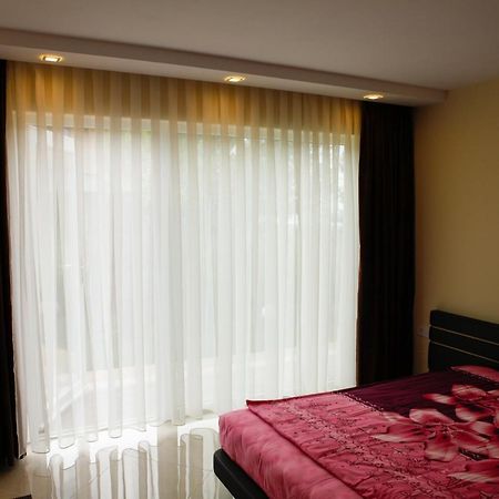 Zafo Hotel Sinemoretz Ngoại thất bức ảnh