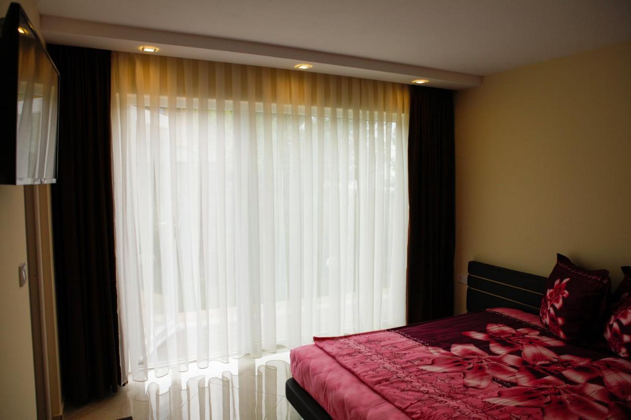 Zafo Hotel Sinemoretz Ngoại thất bức ảnh
