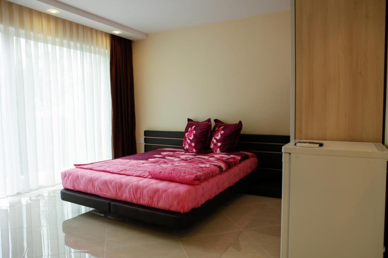 Zafo Hotel Sinemoretz Ngoại thất bức ảnh