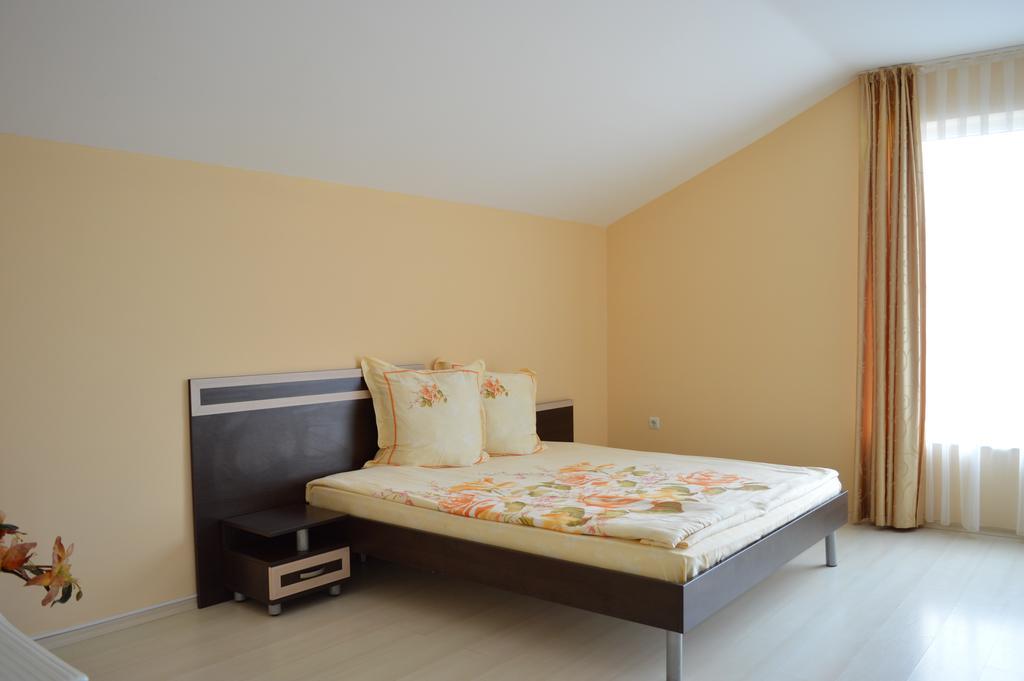 Zafo Hotel Sinemoretz Phòng bức ảnh