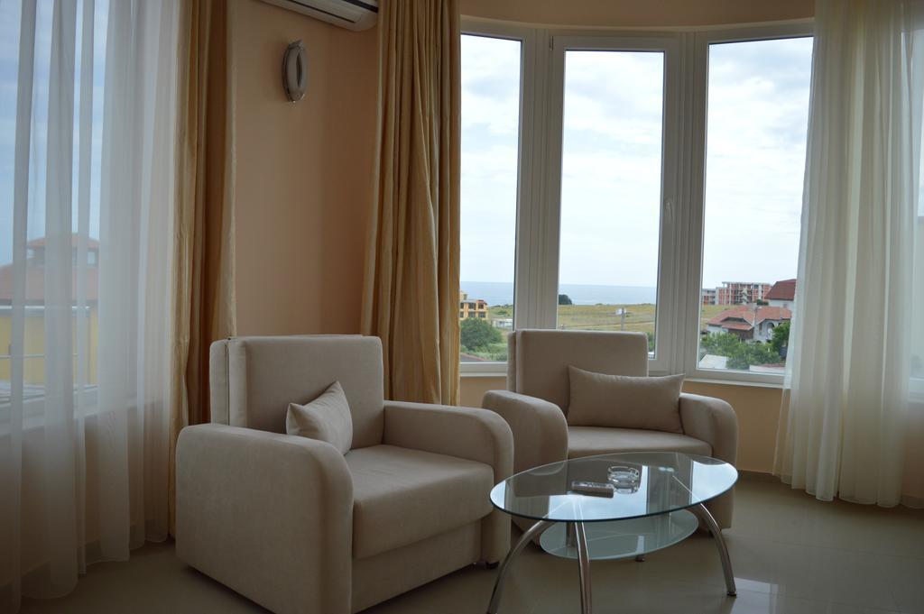 Zafo Hotel Sinemoretz Phòng bức ảnh