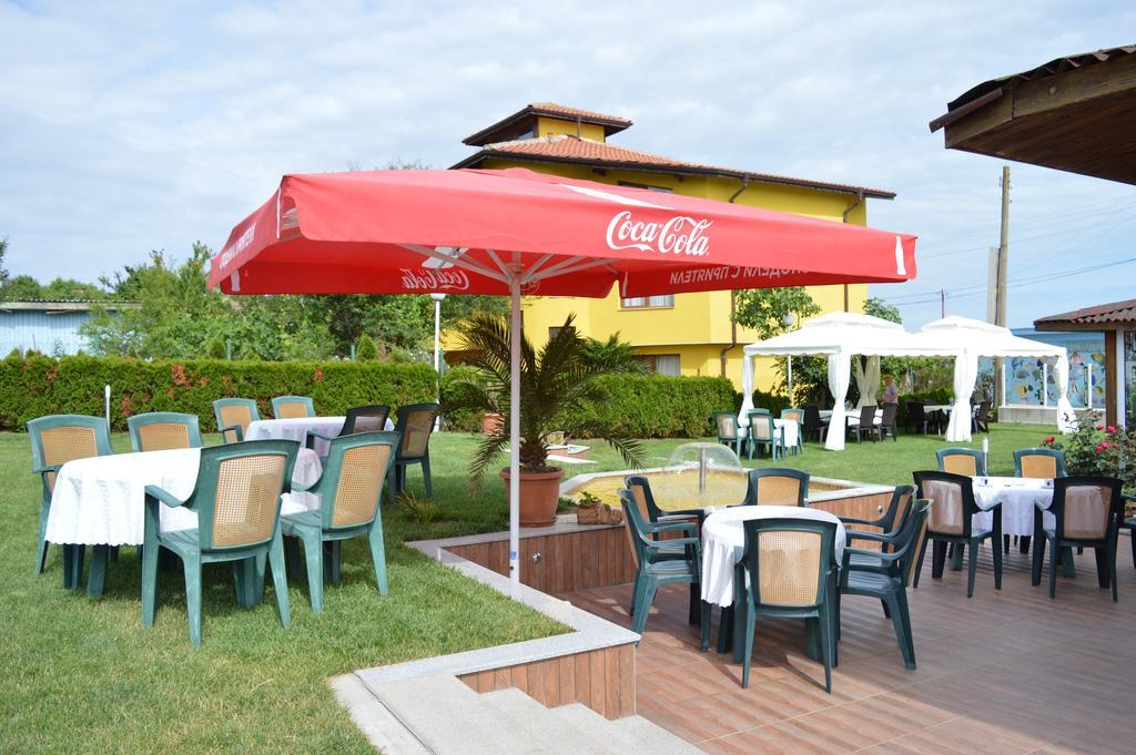 Zafo Hotel Sinemoretz Ngoại thất bức ảnh